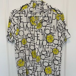 Short sleeve fashion button up